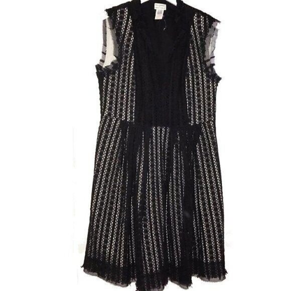 Philosophy di Alberta Ferretti Dresses & Skirts - Philosophy di Alberta Ferretti Dress cotton lace dress, Black, Size 10